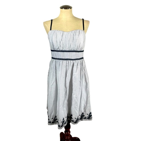 NWT Maurice's Midi Sundress Pin Striped with Embroidery Size 11/12 - Picture 1 of 7
